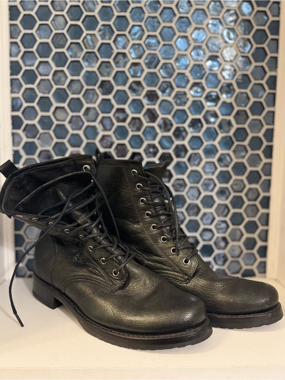 FRYE VERONICA METALLIC COMBAT BOOTS LACE UP LEATHER SHORT HEEL BLACK SILVER 9.5